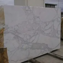 Blocchi di marmo Calacatta