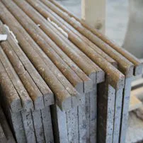 Torelli in walnut Travertine marble