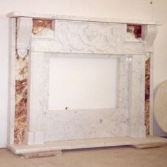 Caminetto in marmo Bianco Carrara