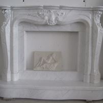 Caminetto in marmo Bianco Carrara Gioia