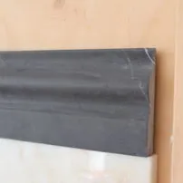 Cornice a Nastro per bagno in marmo in grafite