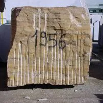 Blocco di marmo Travertino giallo