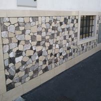 Rivestimento muro con Palladiana di marmo Lucida