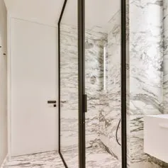Shower trays<br>