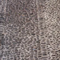 Tumbled pebble floor