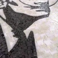 Mosaico di Salvador Dalì