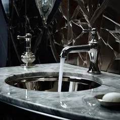Top in marmo