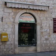 Marble gates<br>