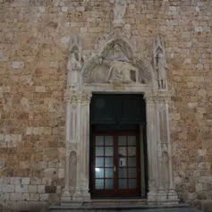 Marble gates<br>