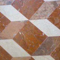 Pavimento in marmo Alicante e Biancone