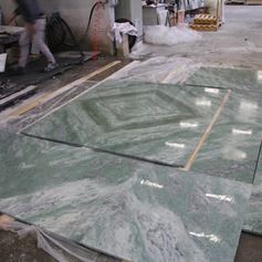 Pavimento in marmo Verde Aurora