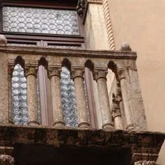 Antiche balaustre di pietra