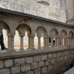 Balaustra di pietra