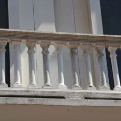 Balaustra di pietra