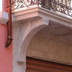 Balconies with marble modillions<br>