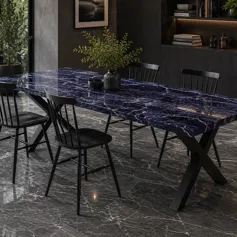 Tavolo in marmo Sodalite