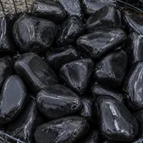 Ciottoli burattati di marmo Nero Ebanino