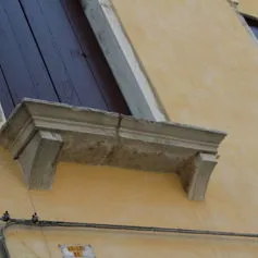 Balconies with marble modillions<br>