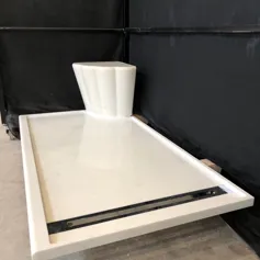 Shower trays<br>