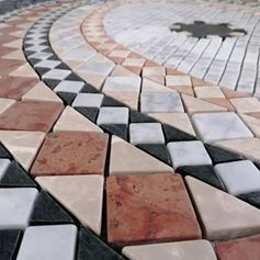 Mosaici in marmo anticati
