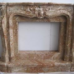 Caminetto in marmo Breccia Pernice